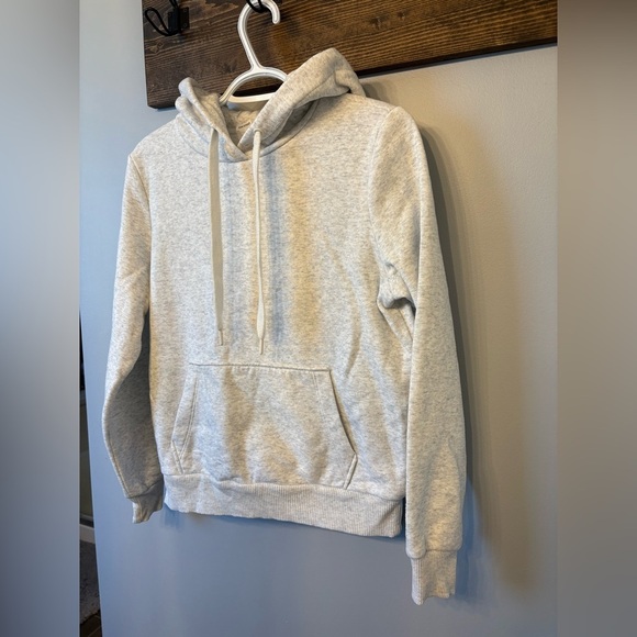 Gray Hoodie with Front Pocket size small 90 degree by reflex - Picture 4 of 6